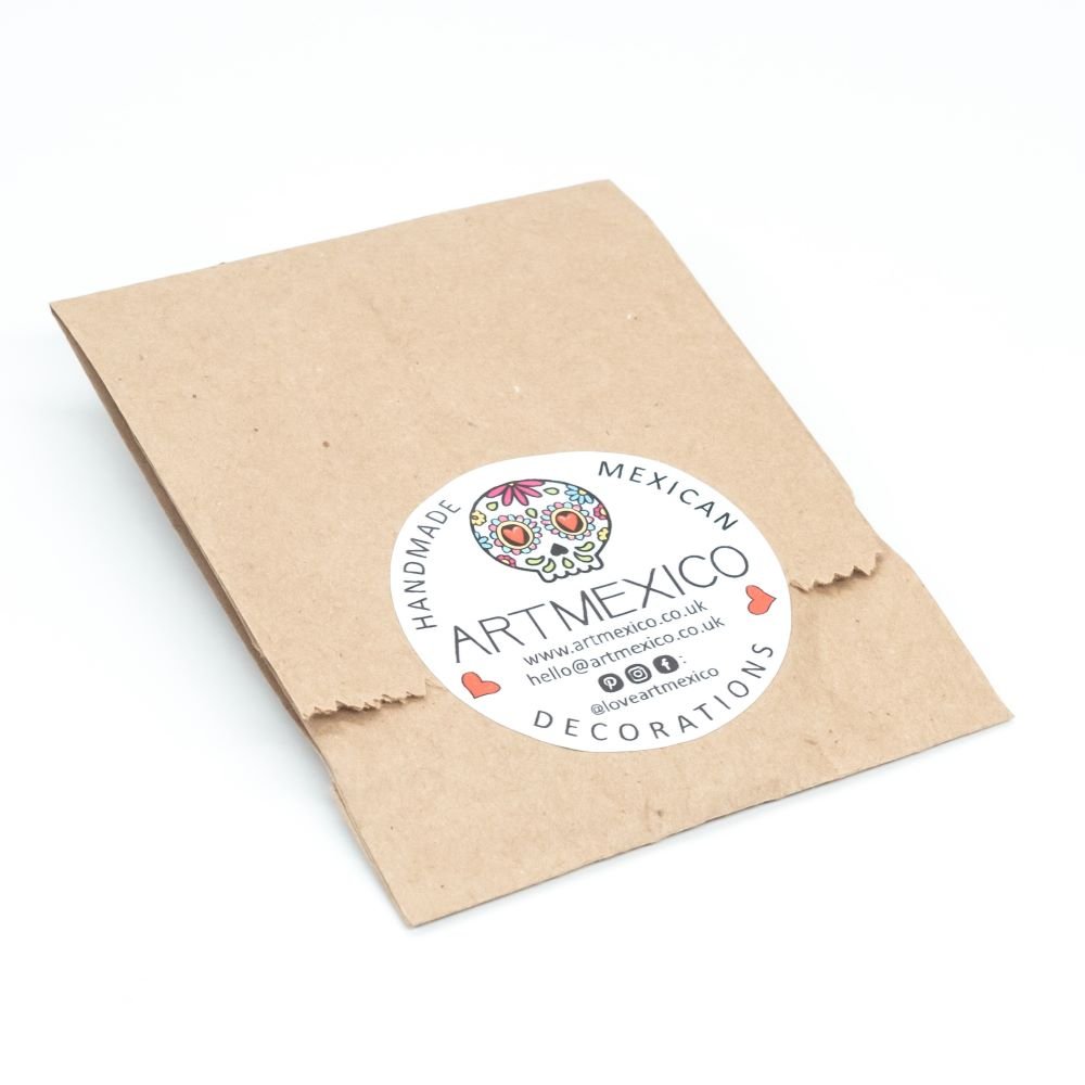 Juego de 7 posavasos con forma de calavera hechos de fieltro mexicano para rellenar medias