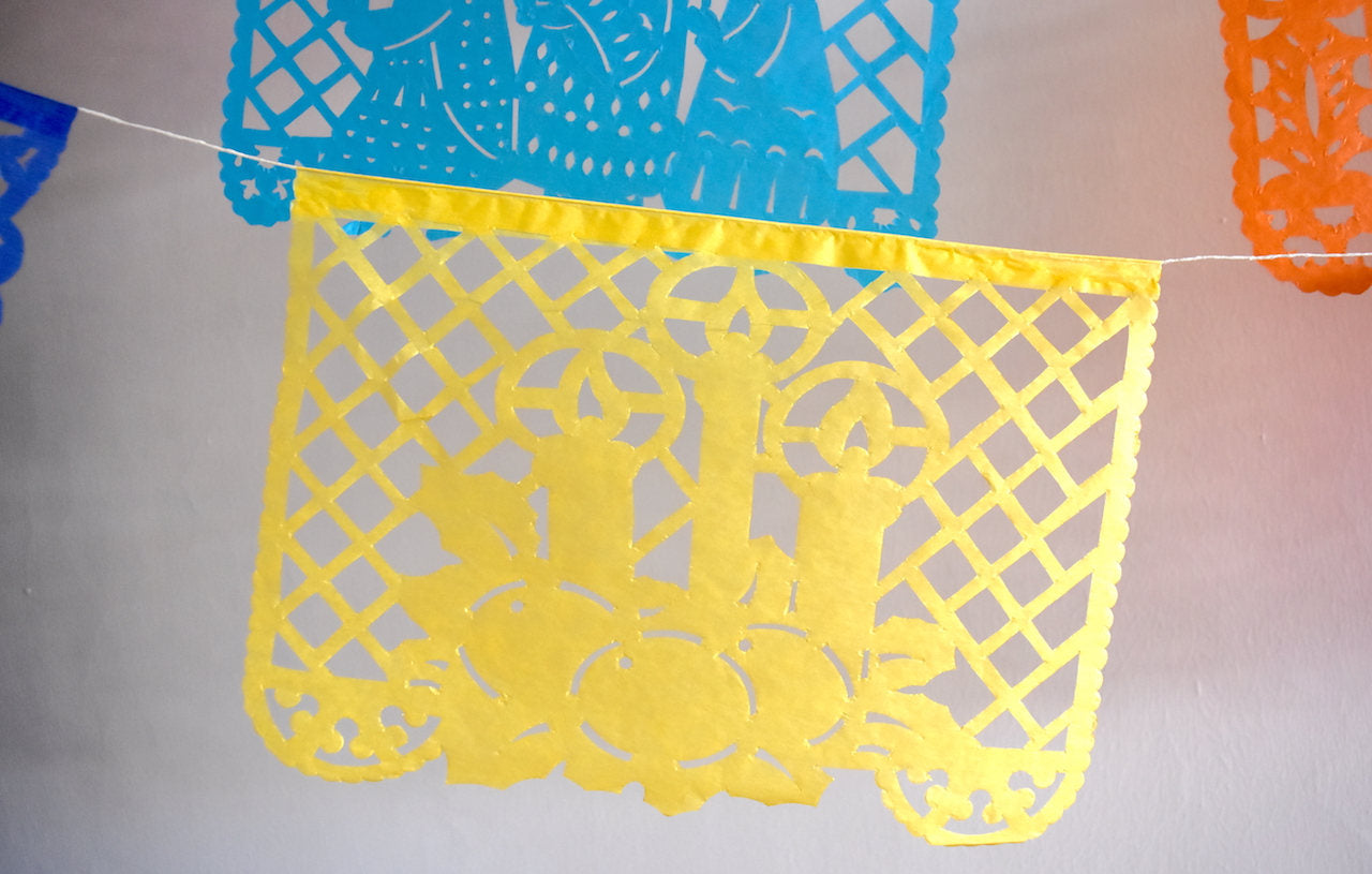 Christmas Papel Picado Bunting Decorations | 1 x 5m / 16ft Long Banner With 10 Medium Flags - ARTMEXICO