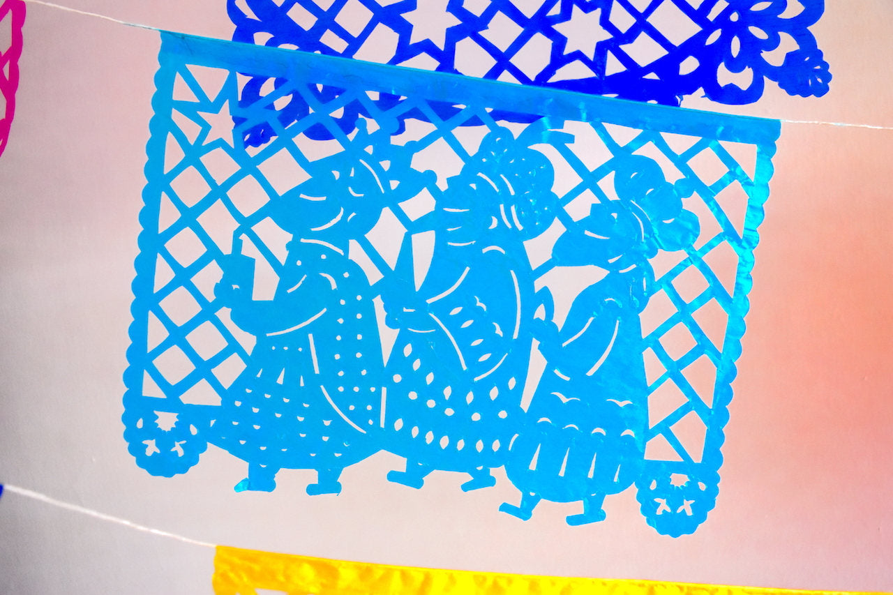 Christmas Papel Picado Bunting Decorations | 1 x 5m / 16ft Long Banner With 10 Medium Flags - ARTMEXICO