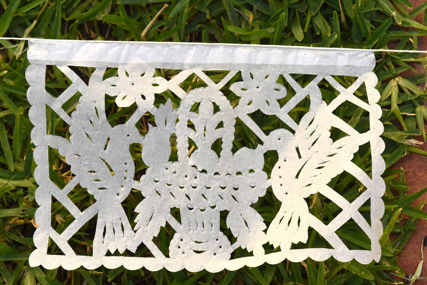 White Papel Picado | White Bunting Decorations | 5m (15ft) Garland with 12 Medium Flags - ARTMEXICO
