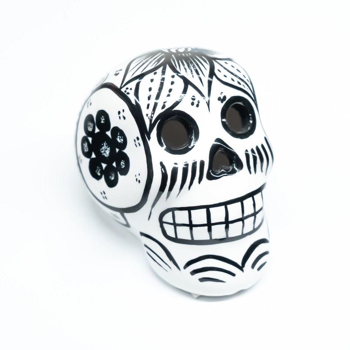 sugar skull ornament white and black flowers