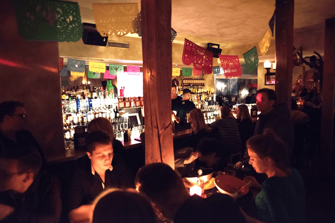 ARTMEXICO Custom Bunting x Sausalitos Bar