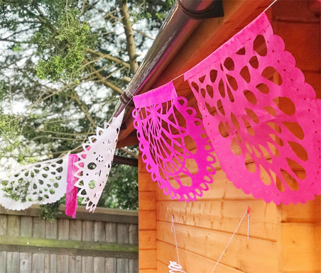 Guirlande de fanions en papier rose pour décorations de fête | 5 m (16,4 pi) Guirlande avec 10 grands drapeaux