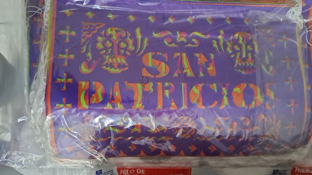 Banderines de papel picado personalizados del Día de Muertos con el logotipo de la empresa