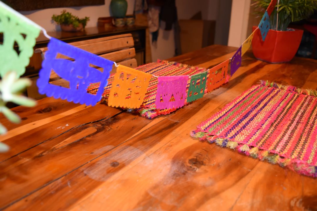 Mini guirlande de papier picado - Décoration pour la maison ou la chambre d'enfant ou pour les sacs de fête