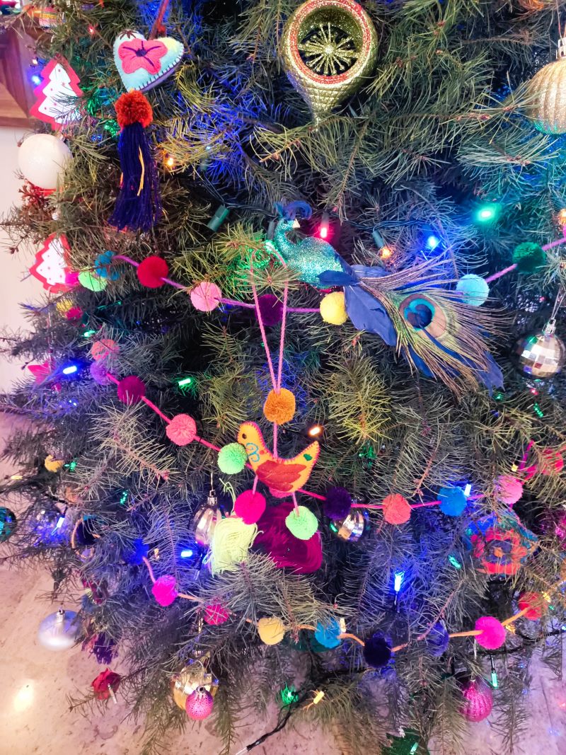 Guirlande de pompons pour sapin de Noël