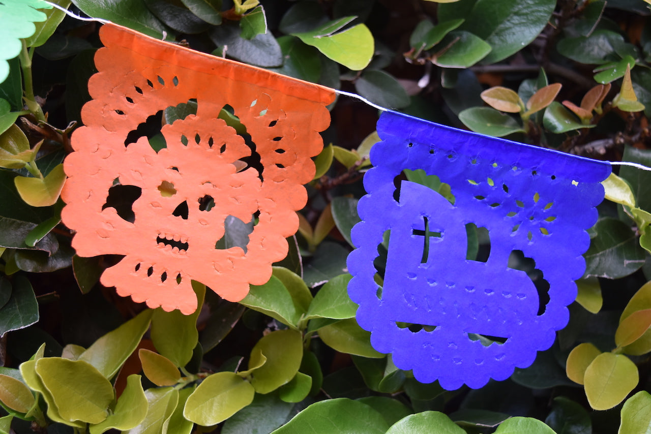 Mini Day of the Dead Flags Bunting Banner Decorations | 1.5m/5ft Long Banner with 10 Mini Flags - ARTMEXICO