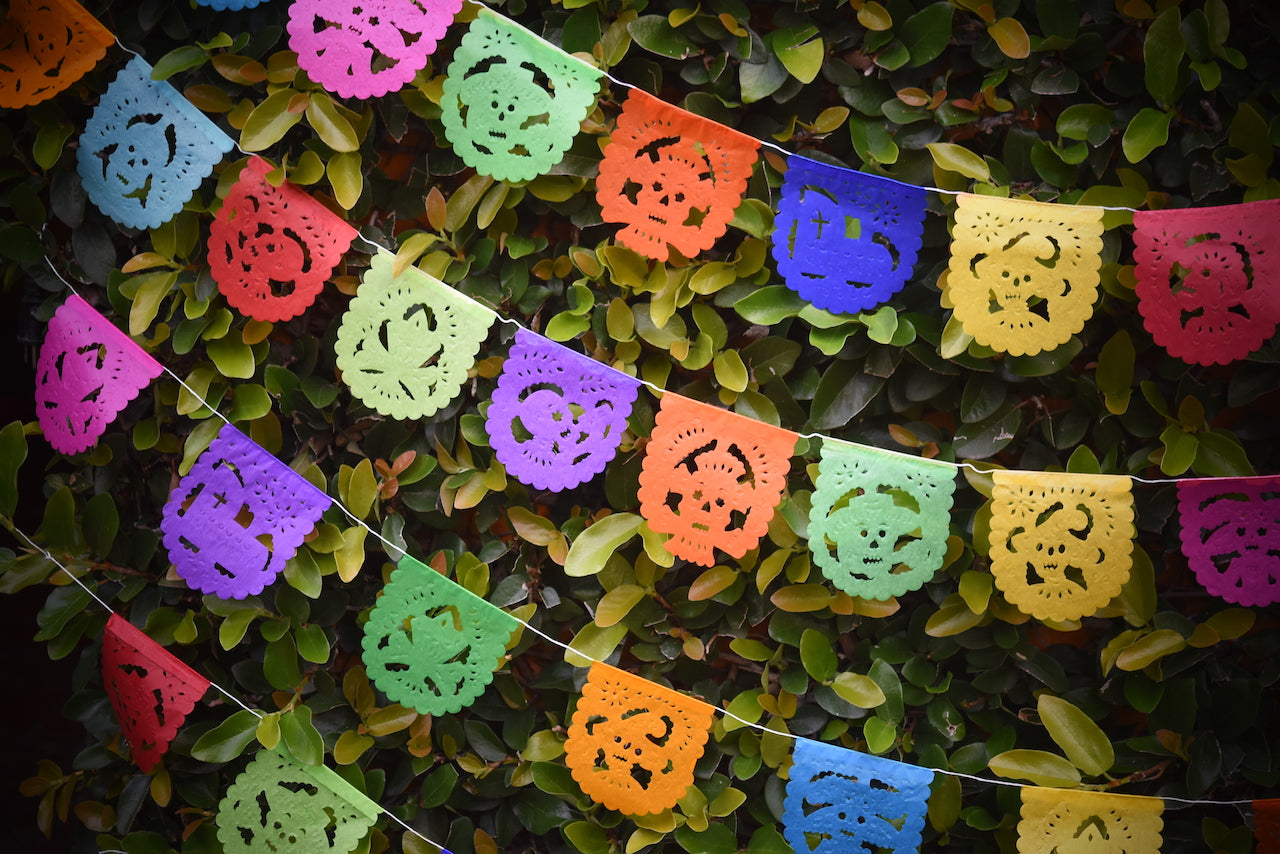 Mini Day of the Dead Flags Bunting Banner Decorations | 1.5m/5ft Long Banner with 10 Mini Flags - ARTMEXICO
