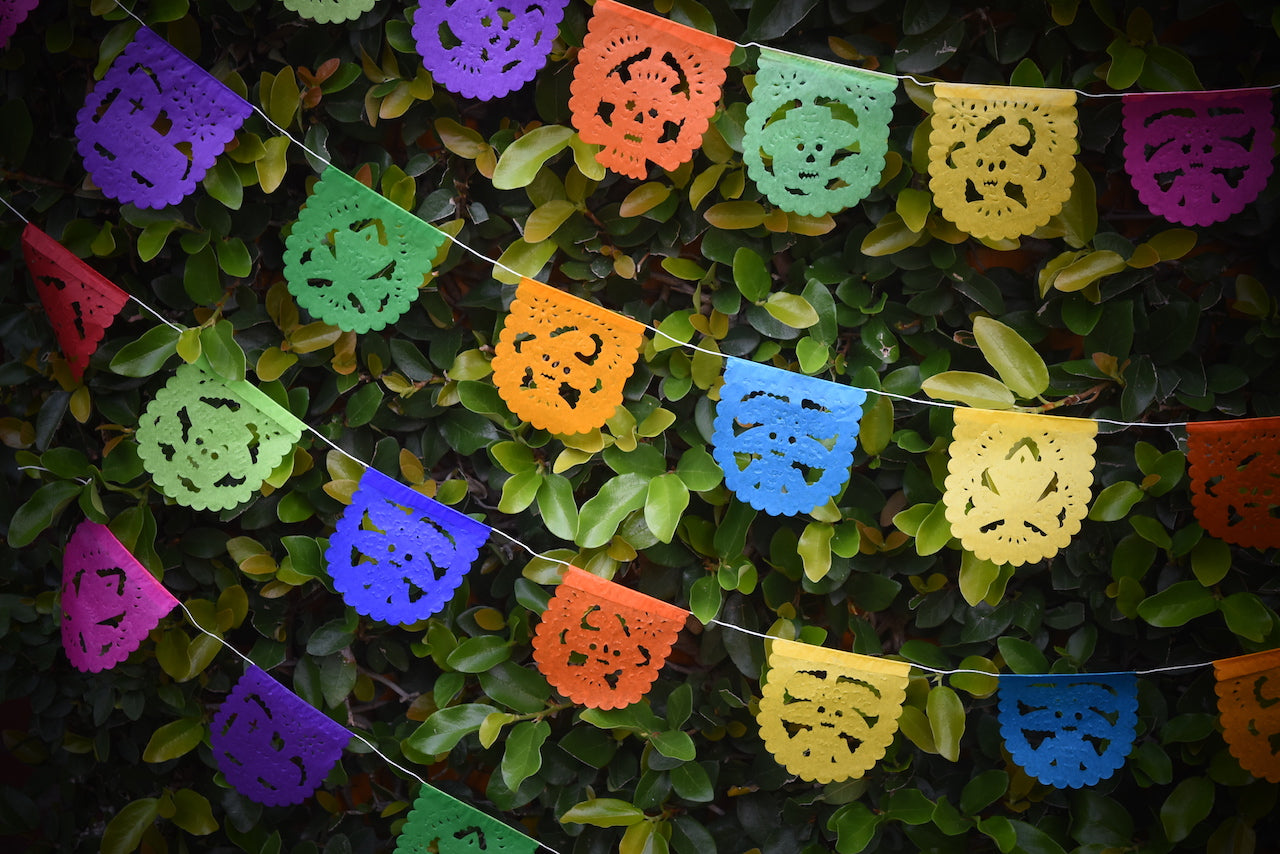 Mini Day of the Dead Flags Bunting Banner Decorations | 1.5m/5ft Long Banner with 10 Mini Flags - ARTMEXICO
