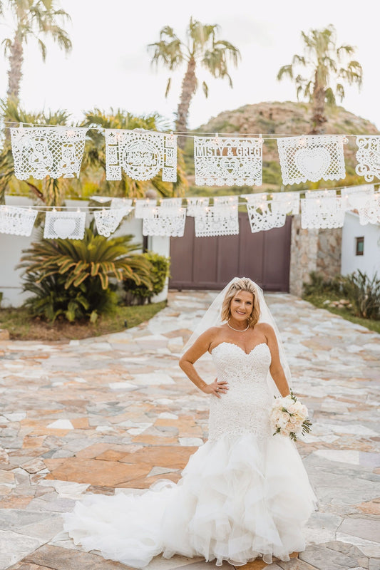 Guirlande de fanions de mariage mexicaine personnalisée en papier picado en plastique blanc