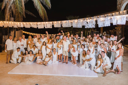 Banderines de papel picado para boda mexicana personalizados en plástico blanco