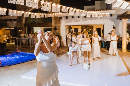Banderines de papel picado para boda mexicana personalizados en plástico blanco